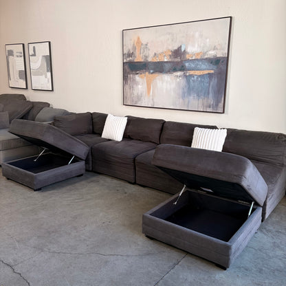 Thomasville Tisdale Modular Sectional with 2 Storage Ottomans