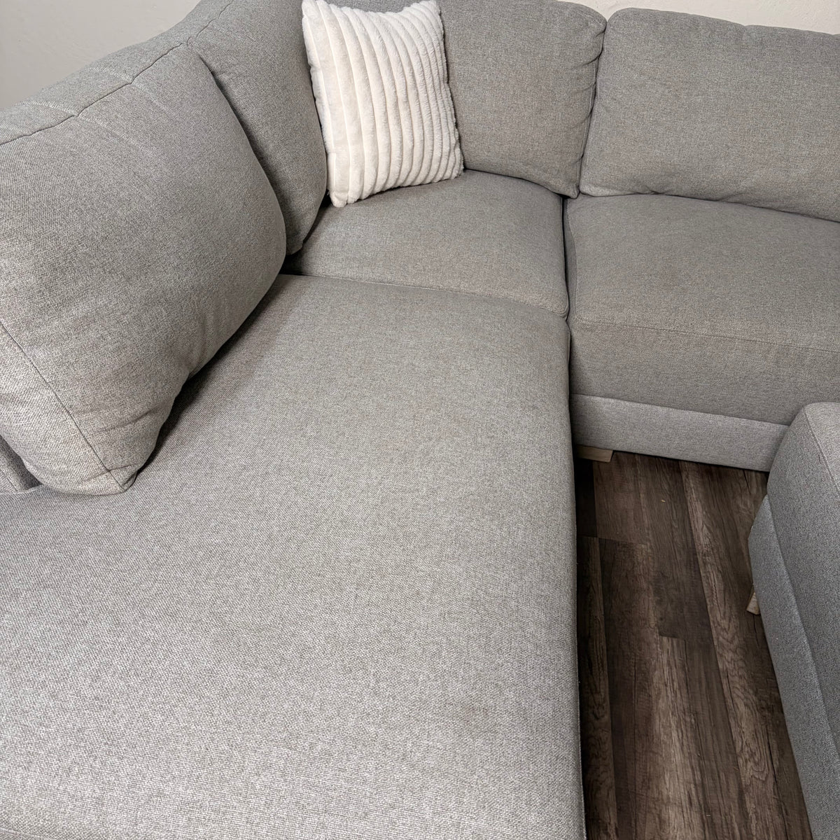 Thomasville Sectional with Ottoman