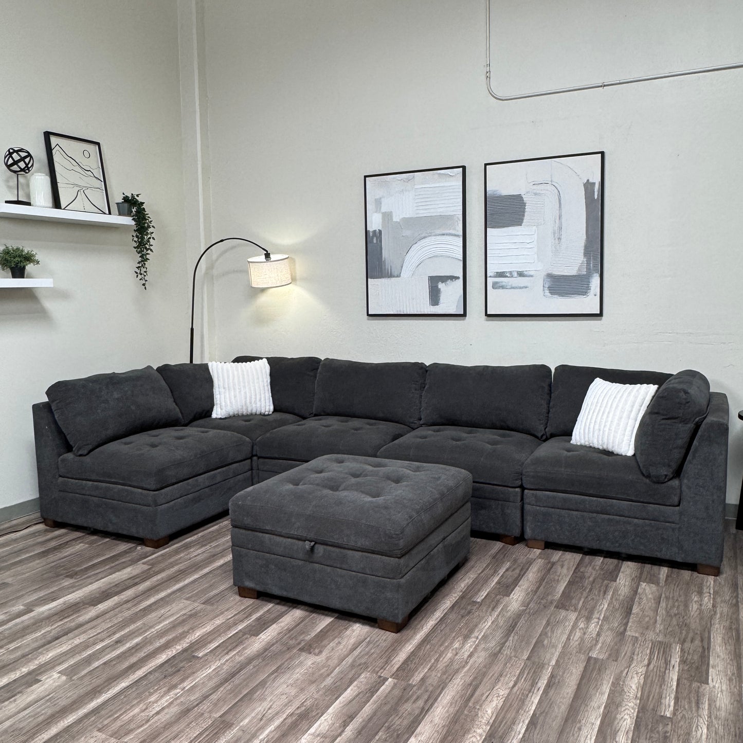 Thomasville Tisdale Modular Sectional with Storage Ottoman
